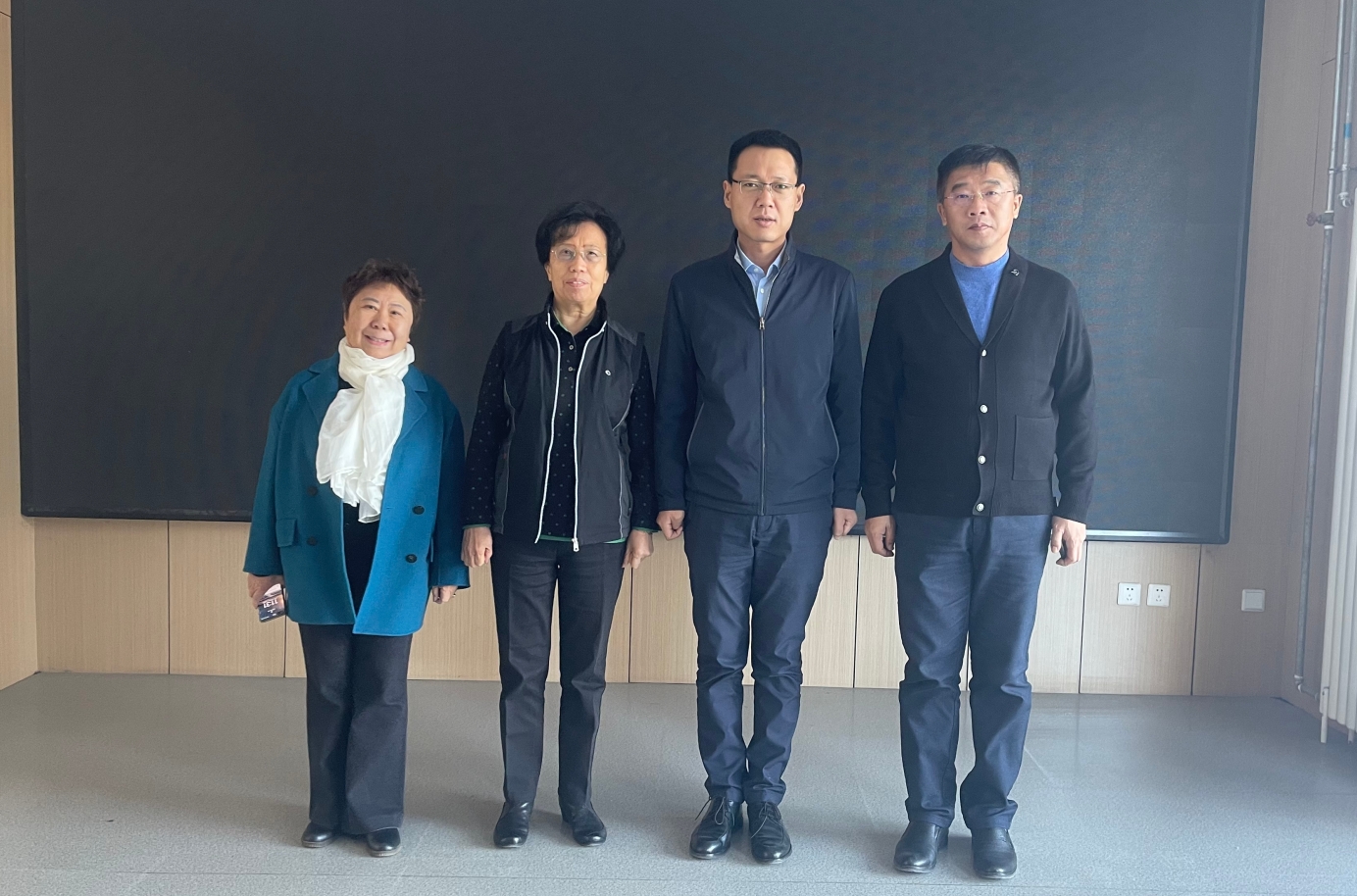 北京市教委督导专员来校督导检查近期校园工作