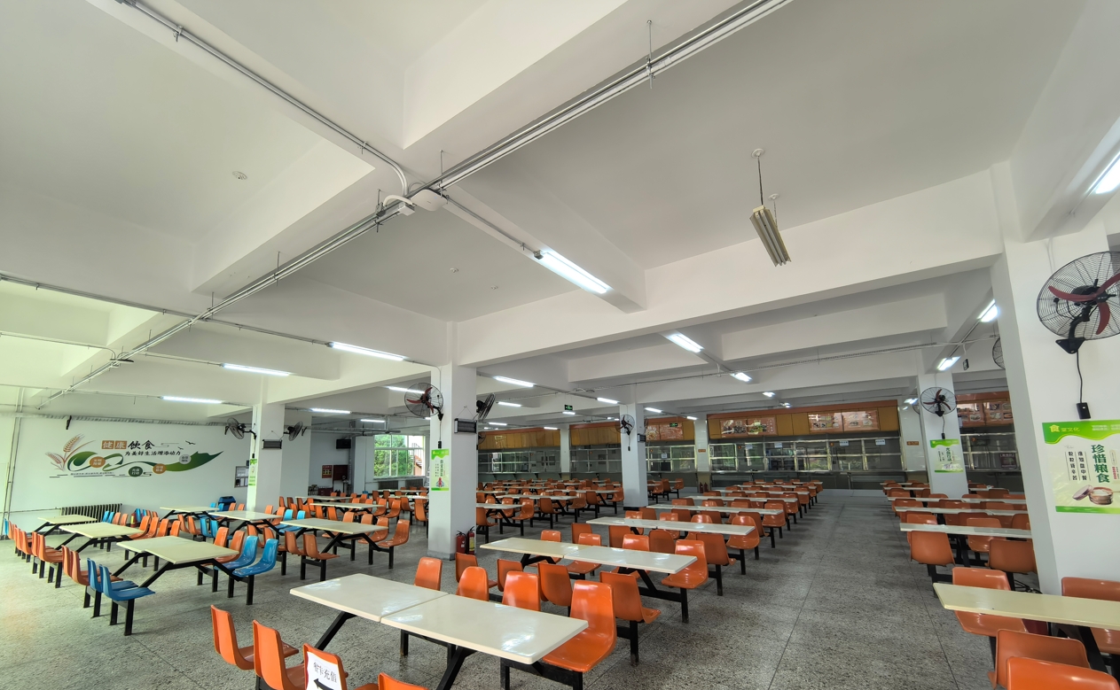 学生餐厅